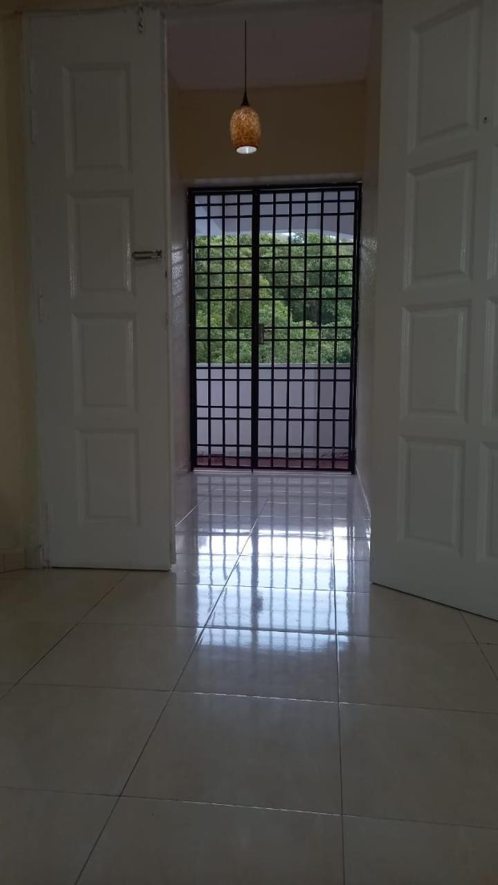 Seaput Srisayang Apartment Batu Feringgi Luaran gambar