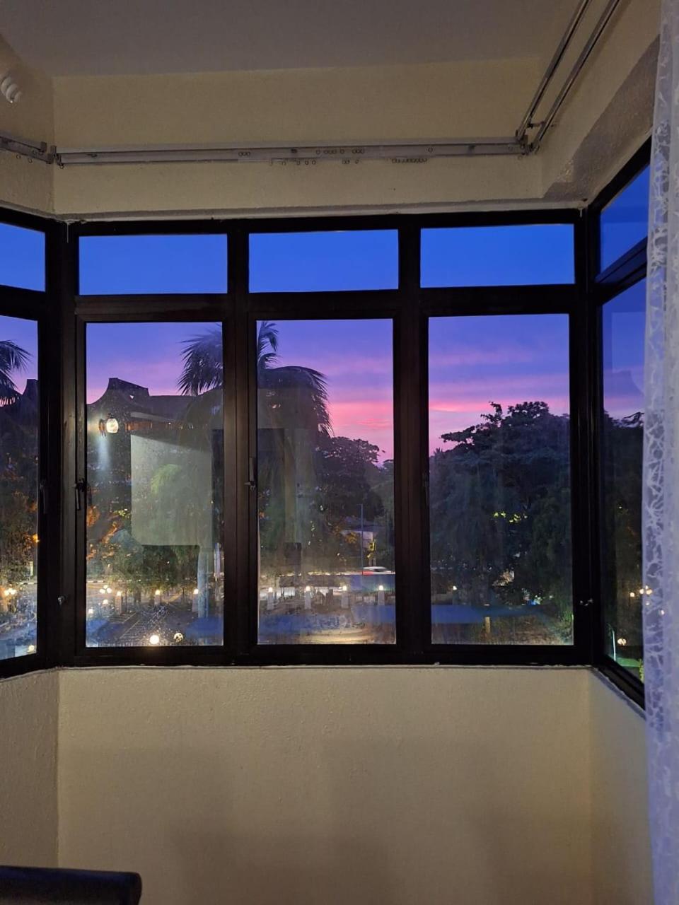 Seaput Srisayang Apartment Batu Feringgi Luaran gambar